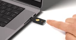最新テクノロジーを適用できるリプレイスメントキーの付与|CloudGate (クラウドゲート)