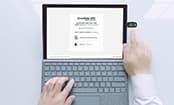 パスワードレス認証とは : パスワード認証 (Do action on your laptop or device with fingerprint or biometric authentication) - Step 2