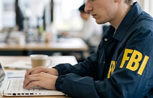 米FBI捜査官の個人情報が流出 内部で「サイバーインシデント」認定 | ISRセキュリティニュース編集局